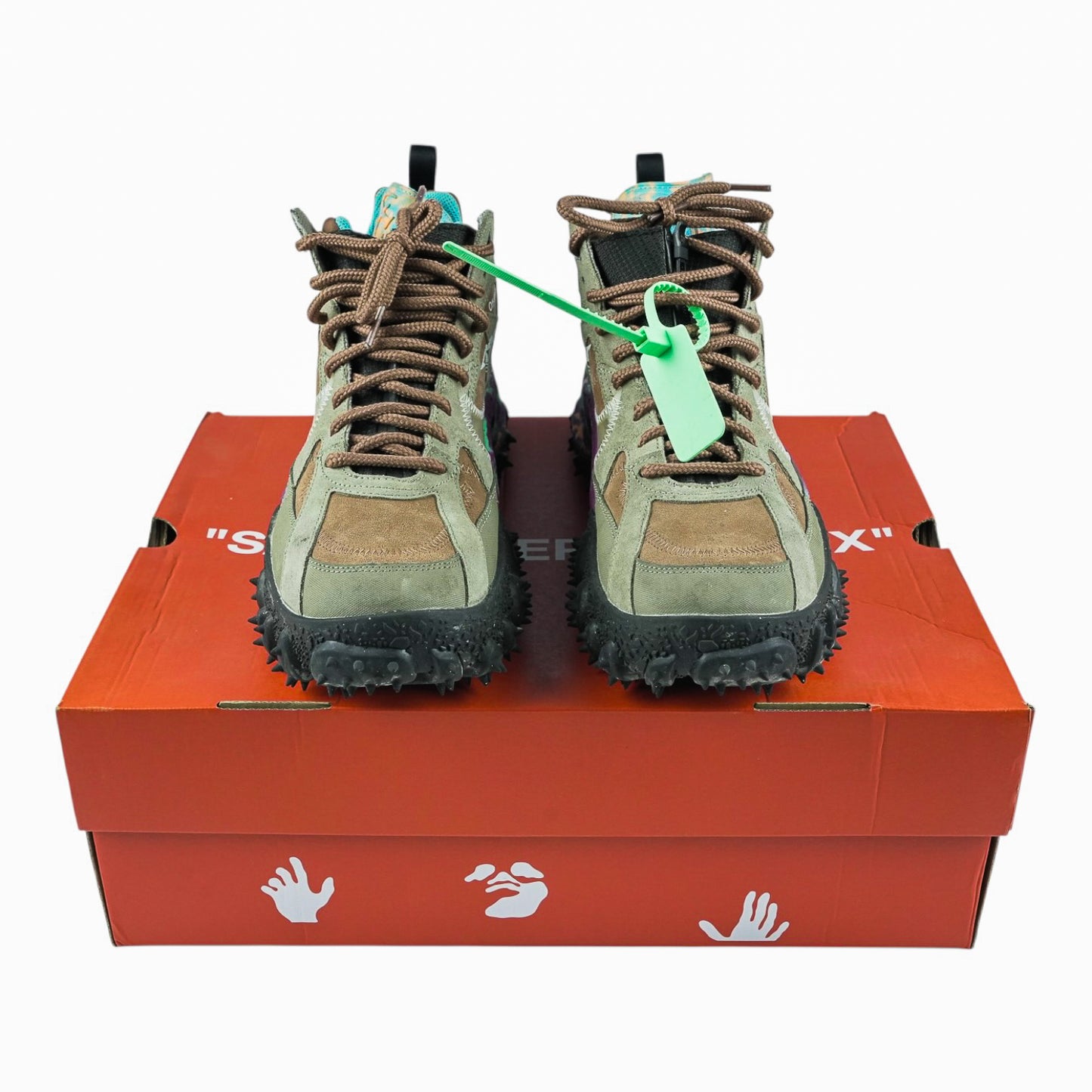 NIKE AIR TERRA FORMA OFF WHITE BOTY