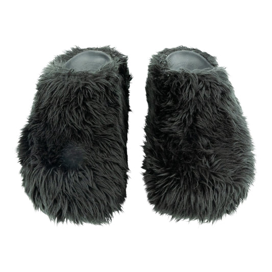 BALENCIAGA FLUFFY SLIDES