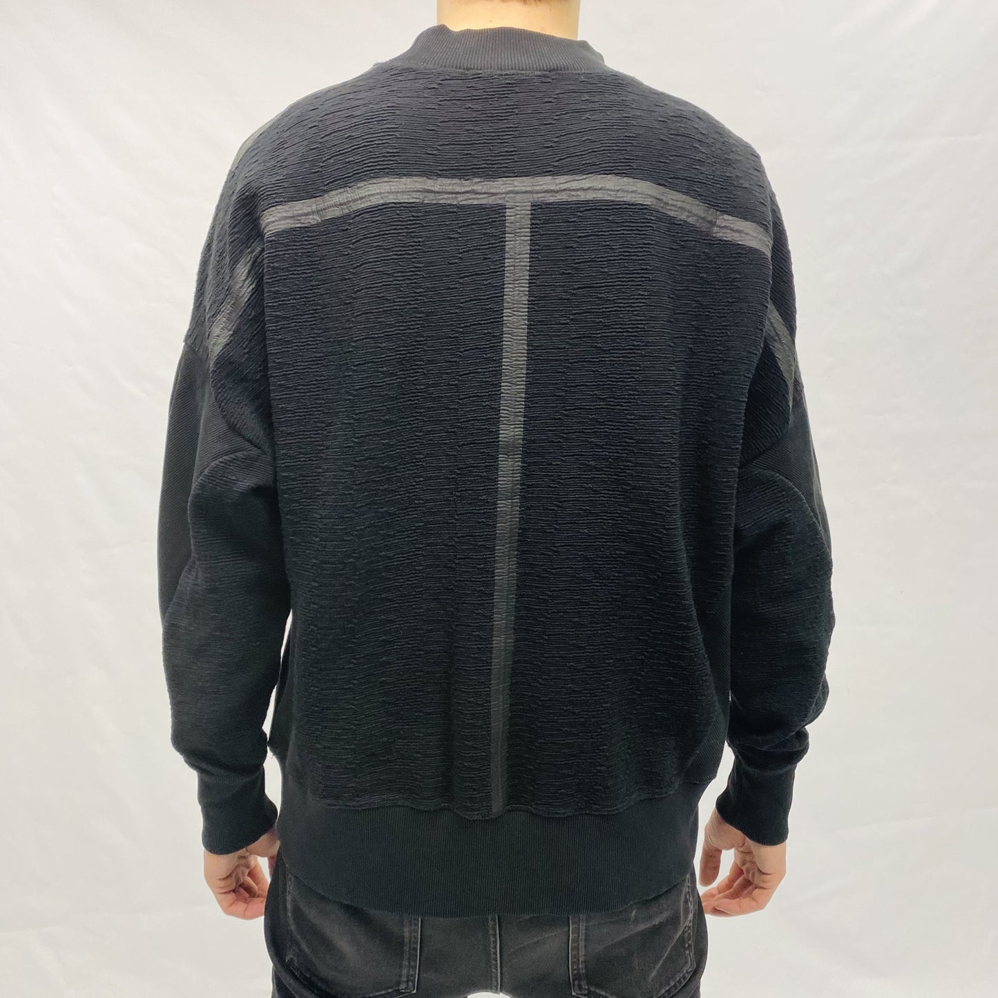 A COLD WALL CREWNECK
