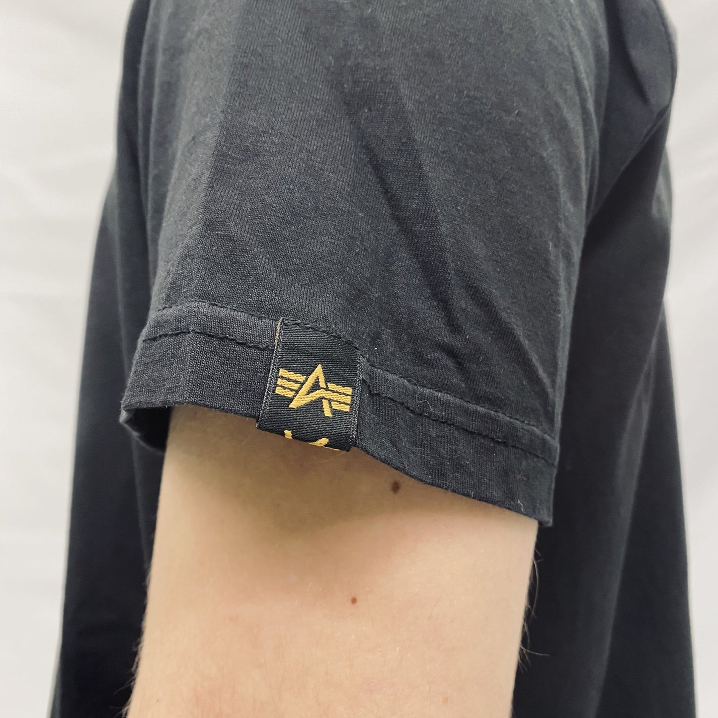 ALPHA INDUSTRIES TRIKO ČERNÉ