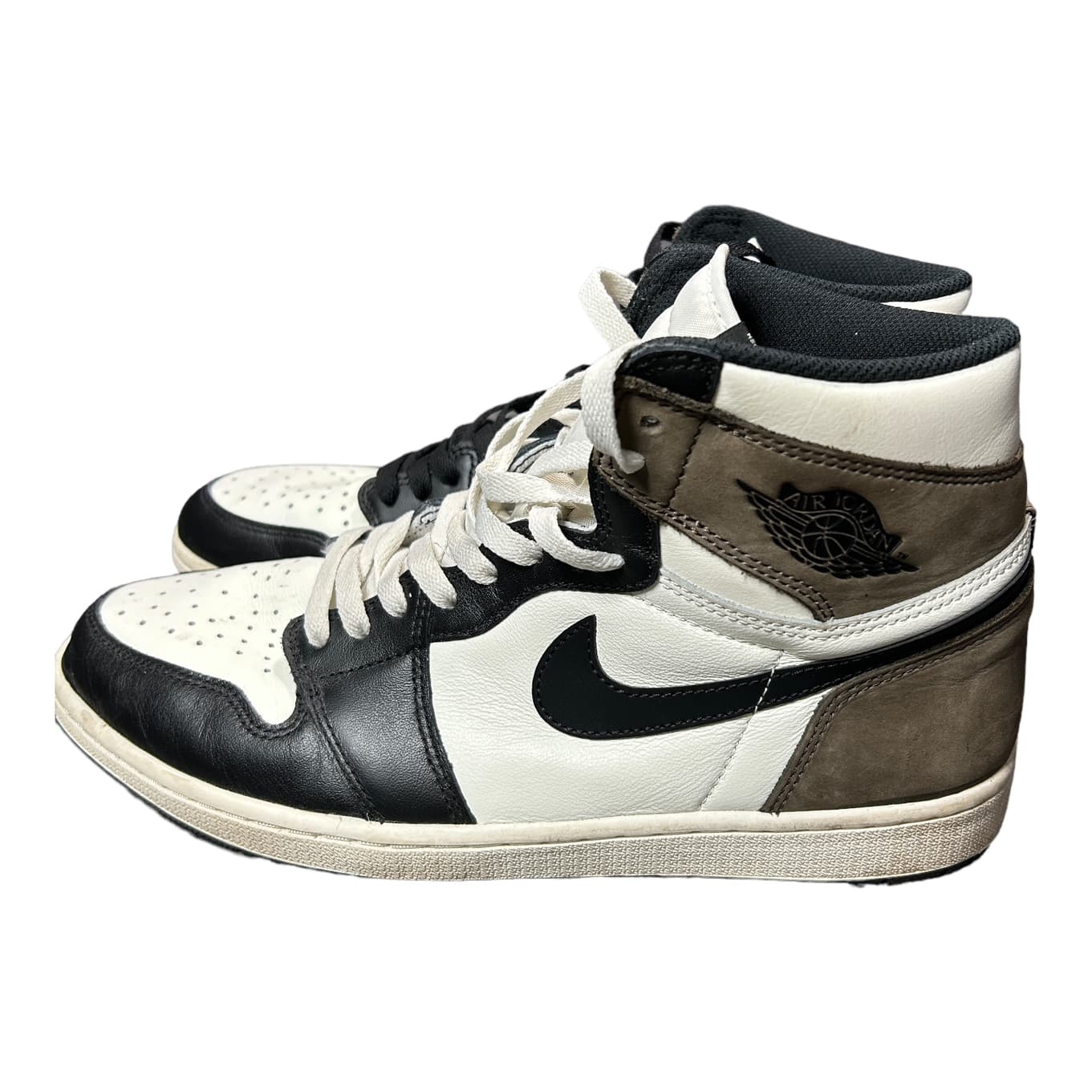 AIR JORDAN 1 DARK MOCHA