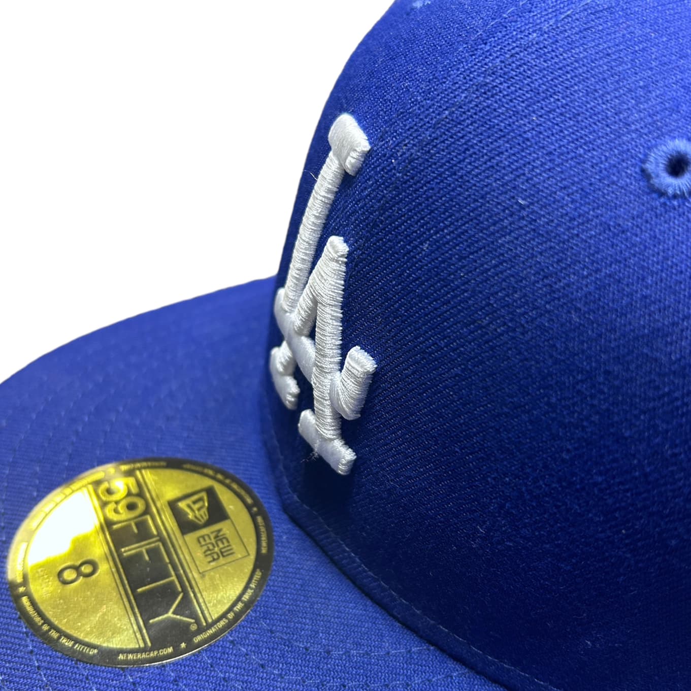 LA MODRÁ NEW ERA