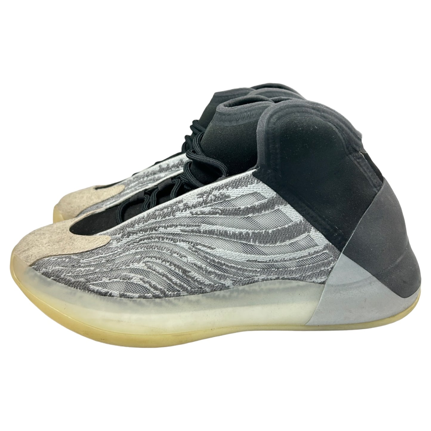 YEEZY QNTM BOTY