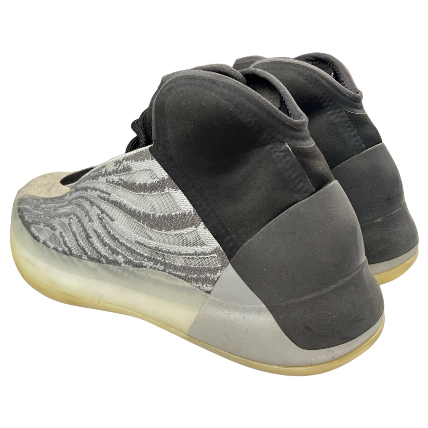 YEEZY QNTM BOTY