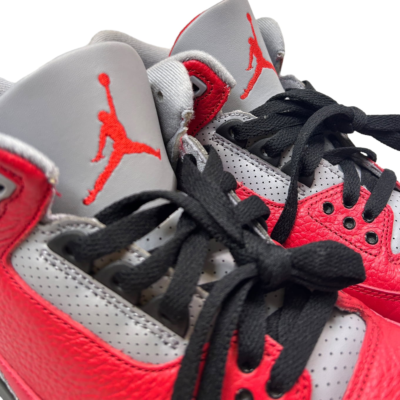 AIR JORDAN 3 FIRE RED BOTY