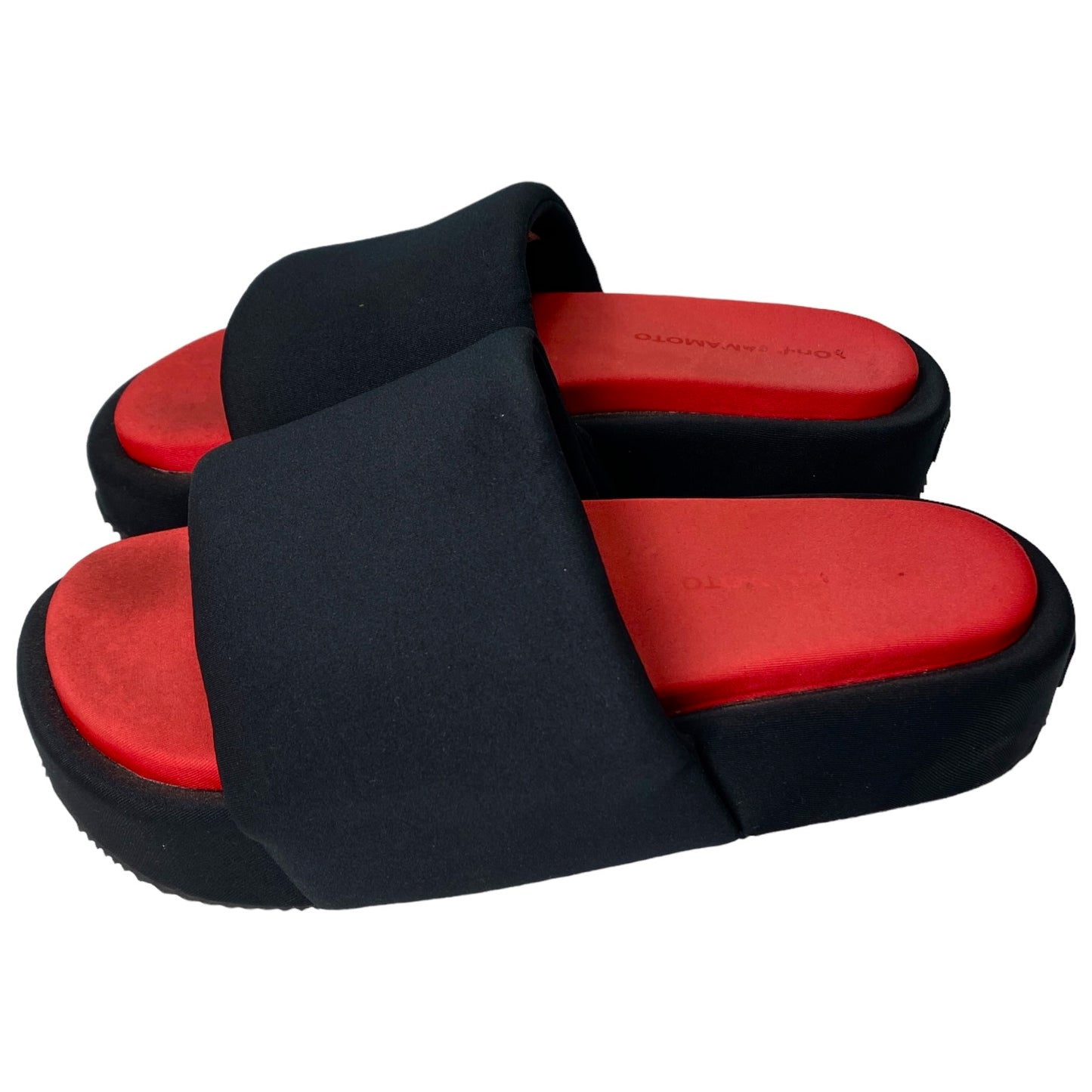 Y-3 ČERNÉ PANTOFLE