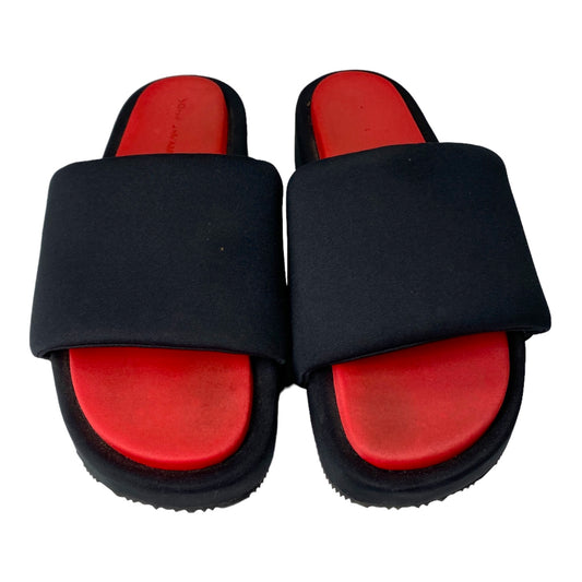 Y-3 ČERNÉ PANTOFLE