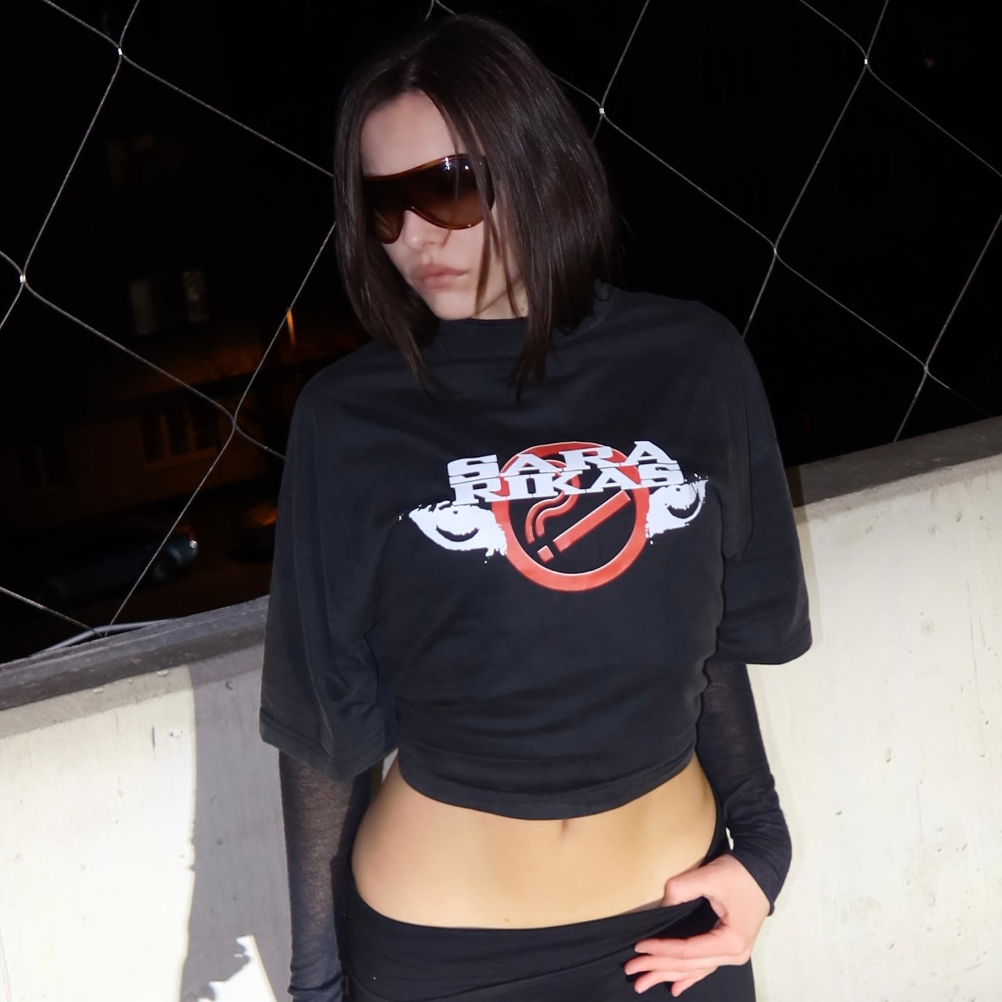 SARA RIKAS - CIGARETY TRIKO