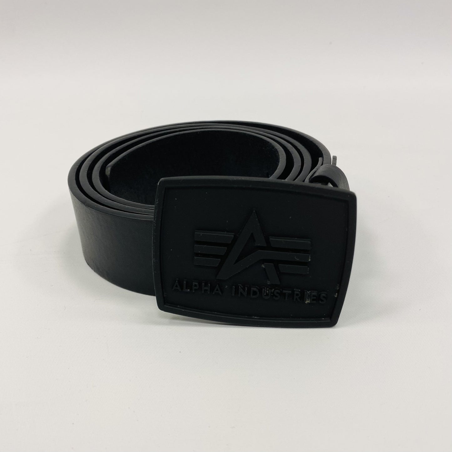 ALPHA INDUSTRIES PÁSEK