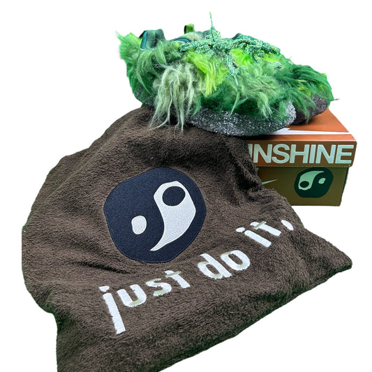 NIKE GRINCH BOTY