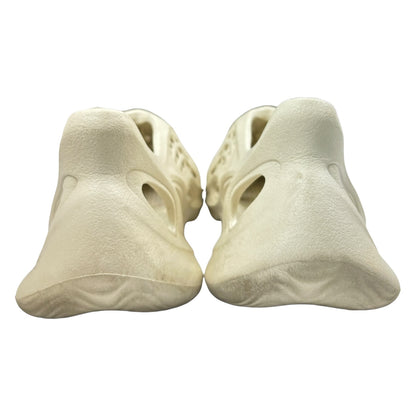 YEEZY FOAM RUNNERS