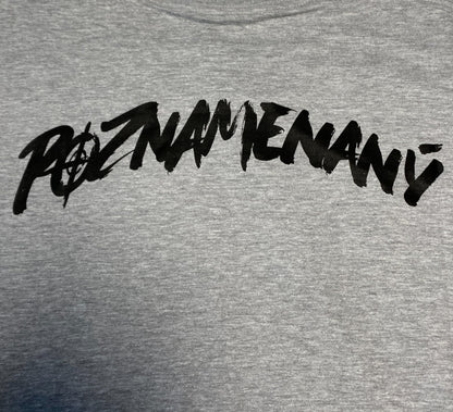 POZNAMENANÝ TRIKO
