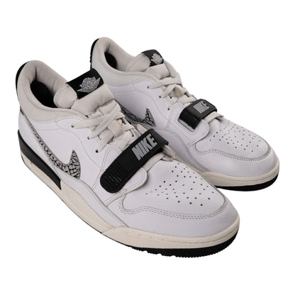 AIR JORDAN LOW LEGACY WHITE SHOES