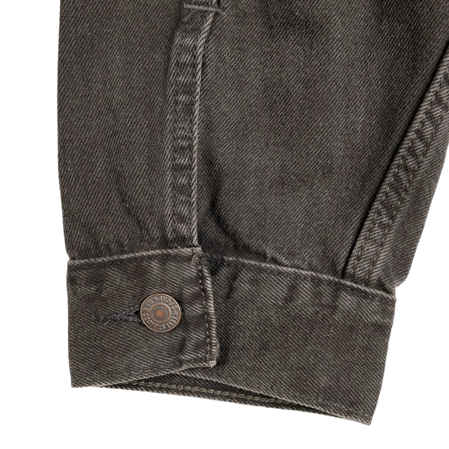 LEVIS MUHAMMAD ALI BUNDA